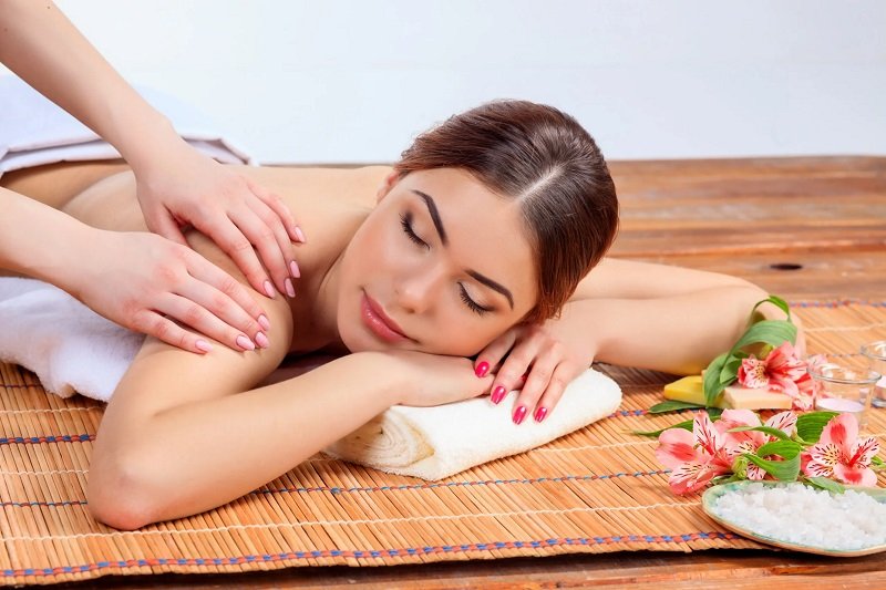 MASSAGE TẬN NƠI PHƯỜNG CẦU ÔNG LÃNH TRỊ LIỆU ĐAU VAI GÁY 2 Massage Tận Nơi Phường Cầu Ông Lãnh - Đặt Lịch Nhanh, Thư Giãn Tối Đa Với KTV Chuyên Nghiệp